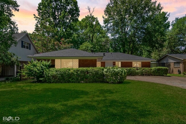 property at 321 Tallow Ln