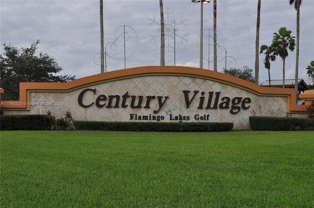 650 SW 124th Terrace in Pembroke Pines, FL - Building Photo