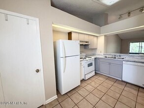 11746 White Horse Rd in Jacksonville, FL - Building Photo - Building Photo