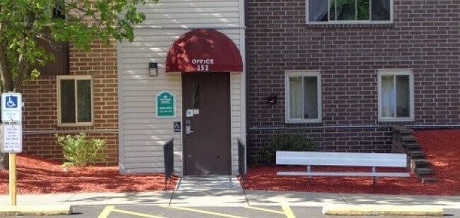 152 Old Plank Rd in Butler, PA - Building Photo - Building Photo