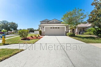 10238 Perthshire Cir in Land O Lakes, FL - Building Photo - Building Photo