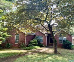 218 Marlboro Way in Madison, AL - Building Photo