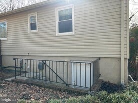 13224 Dangelo Dr in Bowie, MD - Building Photo