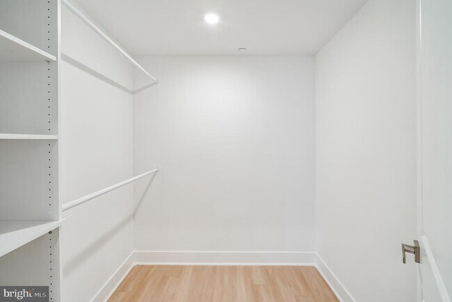 property at 646 N 32nd St