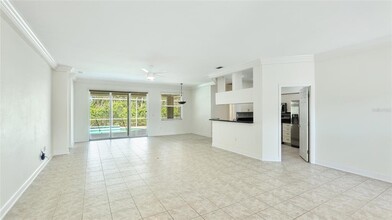 534 Oak Bay Dr in Osprey, FL - Foto de edificio - Building Photo