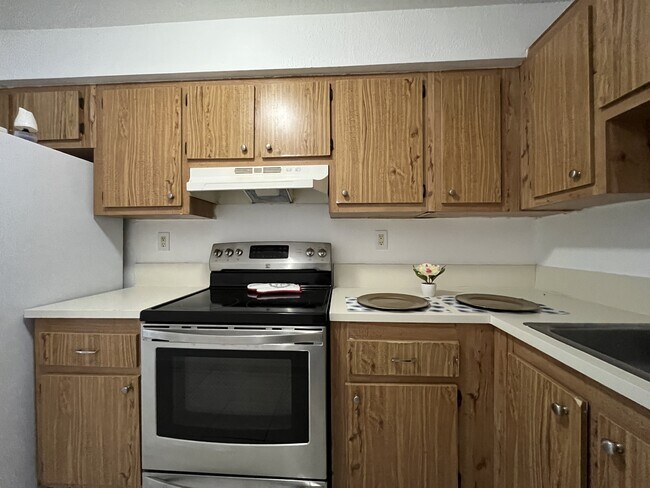 3720 NW 88th Ave in Sunrise, FL - Building Photo - Building Photo