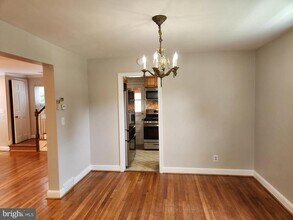 4301 Kentbury Dr in Bethesda, MD - Building Photo - Building Photo