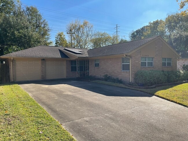 11303 Greenwillow Dr in Houston, TX - Building Photo - Building Photo