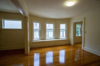 689 Allen St in Syracuse, NY - Building Photo - Building Photo