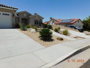 2313 S Del Rosa Dr in Ridgecrest, CA - Building Photo - Building Photo