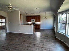 2512 Clubhouse Dr in Denton, TX - Building Photo - Building Photo