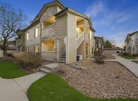 9961 E Idaho Cir in Aurora, CO - Building Photo