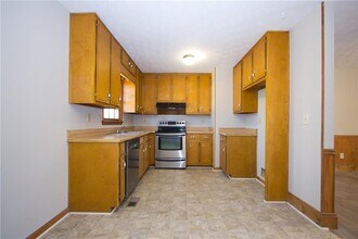 2420 Green Rd in Loganville, GA - Building Photo - Building Photo