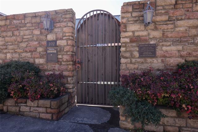 102 NE 2nd St in Mineral Wells, TX - Building Photo