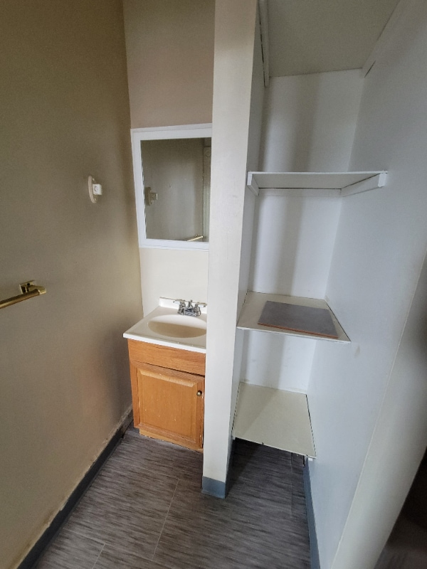 87 North Main St, Unit 1 in Mechanicville, NY - Building Photo - Building Photo