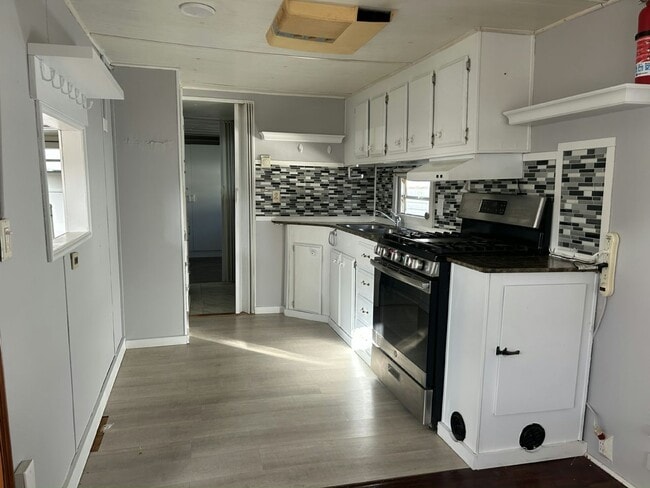 38706 Daughtery Rd in Zephyrhills, FL - Building Photo - Building Photo