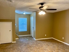 11057 W Harbor Watch Loop in Crystal River, FL - Building Photo - Building Photo