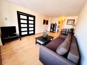 20 W 64th St in New York, NY - Foto de edificio - Building Photo