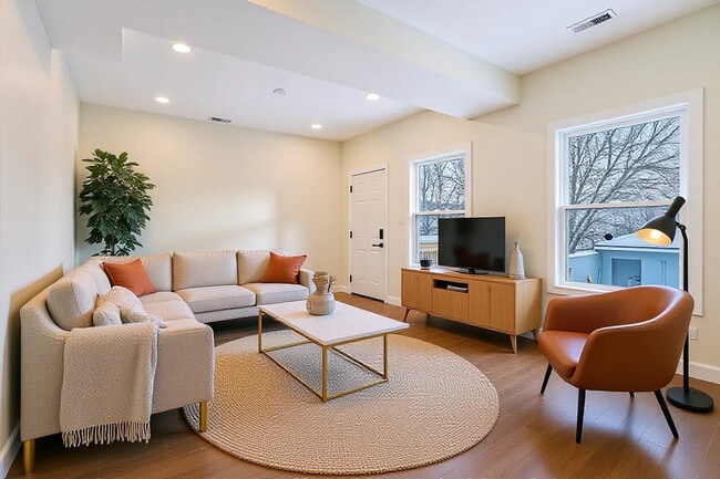 4019 N Tripp Ave in Chicago, IL - Foto de edificio - Building Photo