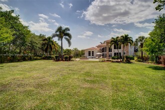 3200 Lake Ridge Ln in Weston, FL - Building Photo - Building Photo