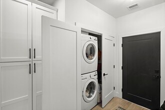 68 Armandine St in Boston, MA - Building Photo - Building Photo