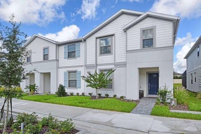 2414 Dubai St in Kissimmee, FL - Building Photo - Building Photo