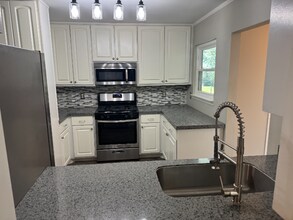 1621 Northlake Springs Ct in Decatur, GA - Building Photo - Building Photo