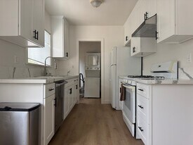 3736 S Bentley Ave, Unit 3738 in Los Angeles, CA - Building Photo