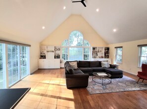 6 Rockwood Ln in Lincoln, MA - Building Photo - Building Photo