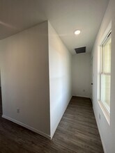 10011 Leeds Wheel in San Antonio, TX - Building Photo - Building Photo
