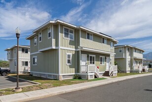 Ma'ili Beach Place in Waianae, HI - Building Photo