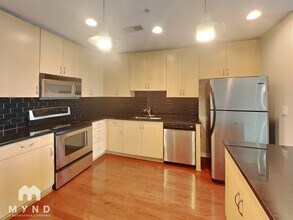 860 Peachtree St NE in Atlanta, GA - Building Photo - Building Photo