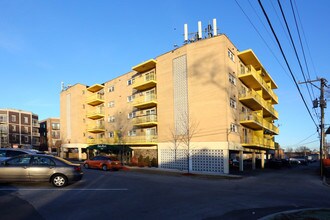 East Brook Terrace in Elmwood Park, IL - Building Photo - Building Photo