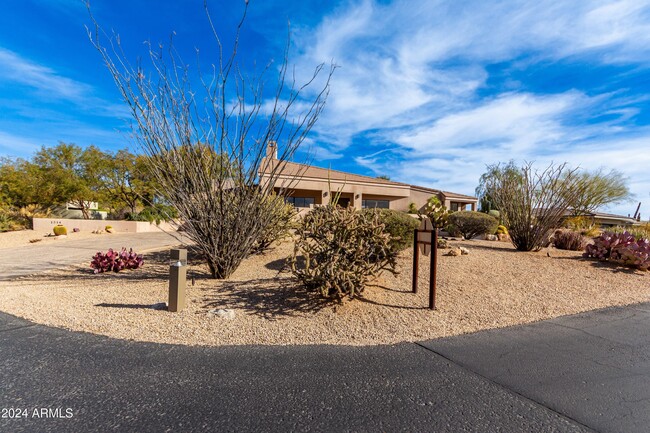 1314 Coyote Pass in Carefree, AZ - Building Photo - Building Photo