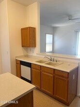 9714 W Mountain View Rd in Peoria, AZ - Foto de edificio - Building Photo