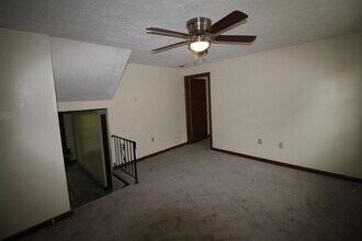 84 Franklin St, Unit 3 in Derry, NH - Building Photo - Building Photo