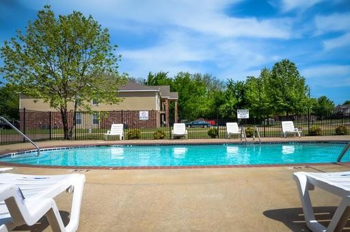 C&W Remington Park Apartments in Siloam Springs, AR - Building Photo - Building Photo