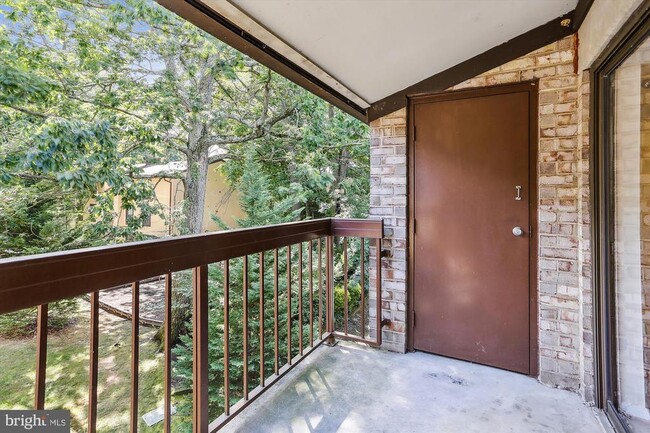 2255 Castle Rock Square in Reston, VA - Building Photo - Building Photo