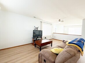 2217 SW Warbler Way in Port Orchard, WA - Building Photo - Building Photo