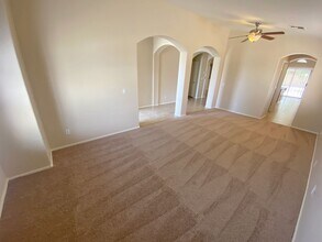 3337 E Warbler Rd in Gilbert, AZ - Building Photo - Building Photo