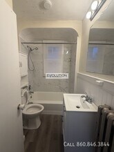 564 High St in Middletown, CT - Building Photo - Building Photo