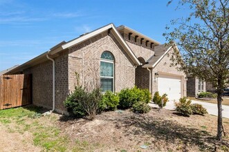 5612 Salt Springs Dr in Fort Worth, TX - Building Photo - Building Photo