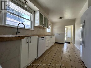437 Paliser Crescent N in Richmond Hill, ON - Building Photo - Building Photo
