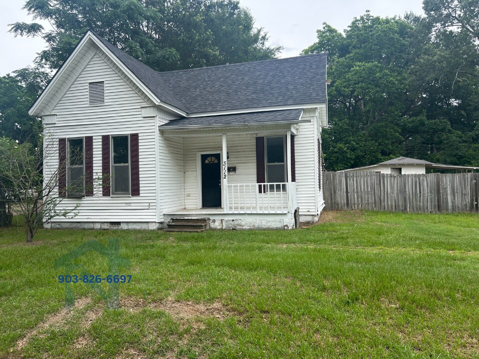 3112 Locust St in Texarkana, AR - Building Photo