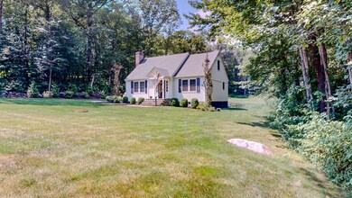 56 Banks Rd in Easton, CT - Building Photo - Building Photo