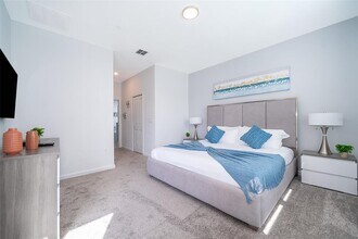 8875 Cabot Cliffs Dr in Davenport, FL - Building Photo - Building Photo
