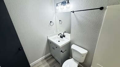 19 Osage Ridge Rd in Lake Ozark, MO - Building Photo - Building Photo