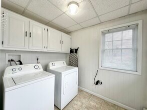 118 Main St, Unit 118 B in Kingston, PA - Foto de edificio - Building Photo