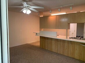 628 Oakland Ave in Fayetteville, AR - Building Photo - Building Photo