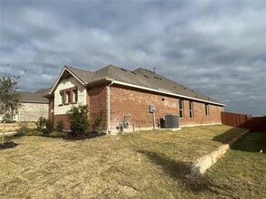 3611 Walnut Rdg Dr in Grand Prairie, TX - Building Photo - Building Photo